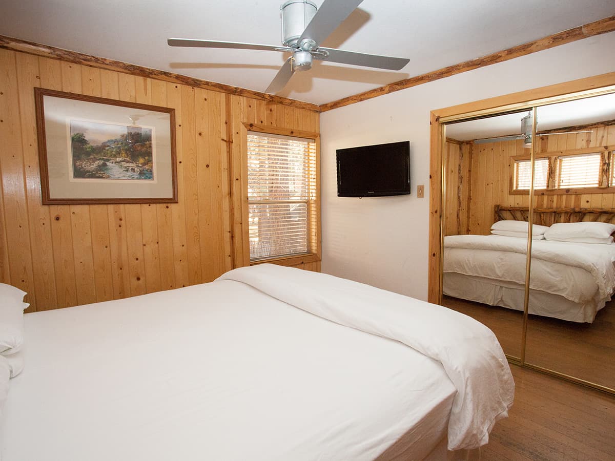 cabin bedroom 1