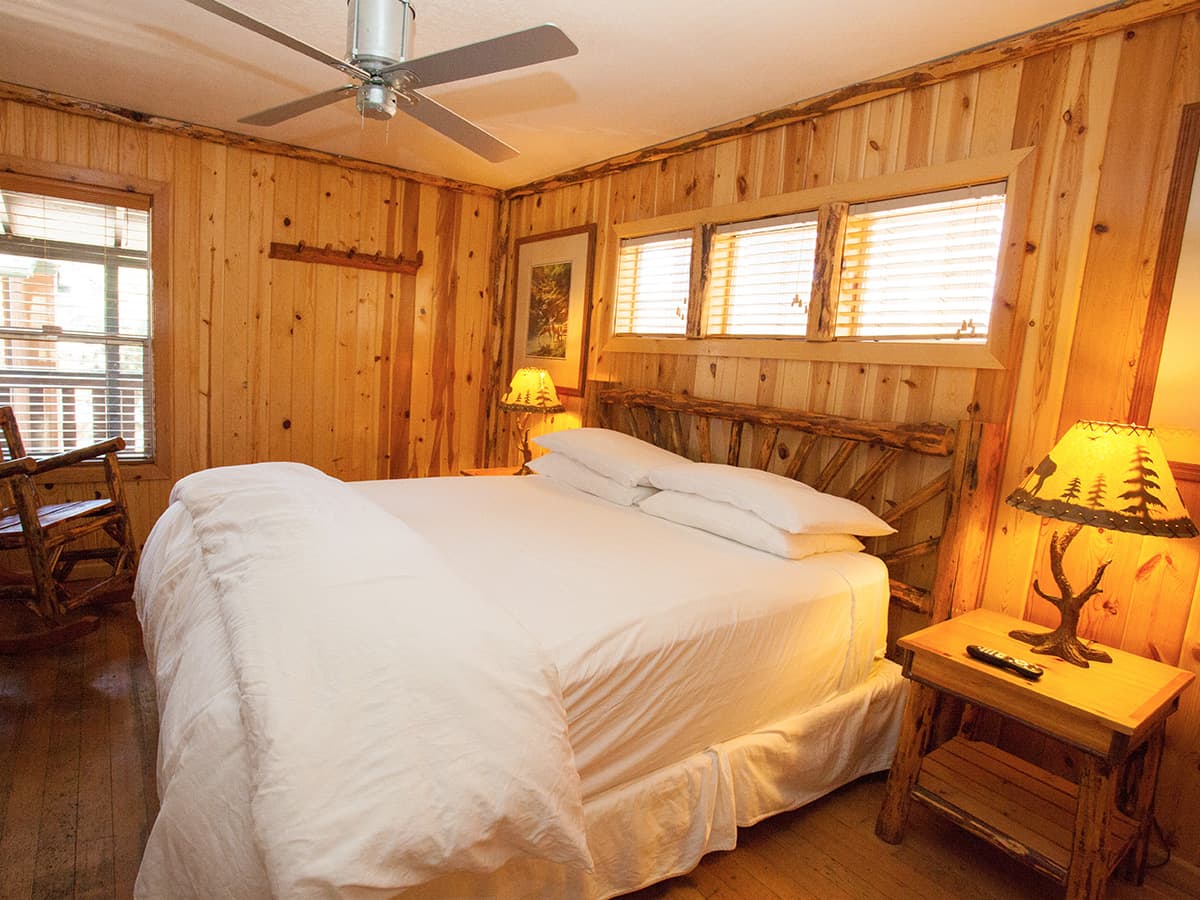 cabin bedroom 2